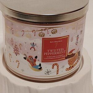 Bath and Body Shop Twisted Peppermint Three Wick Candle BNWT 411g/14.5oz.